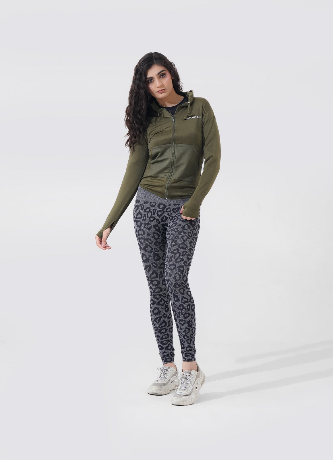 Hoodie Anggun Wanita - Zaitun