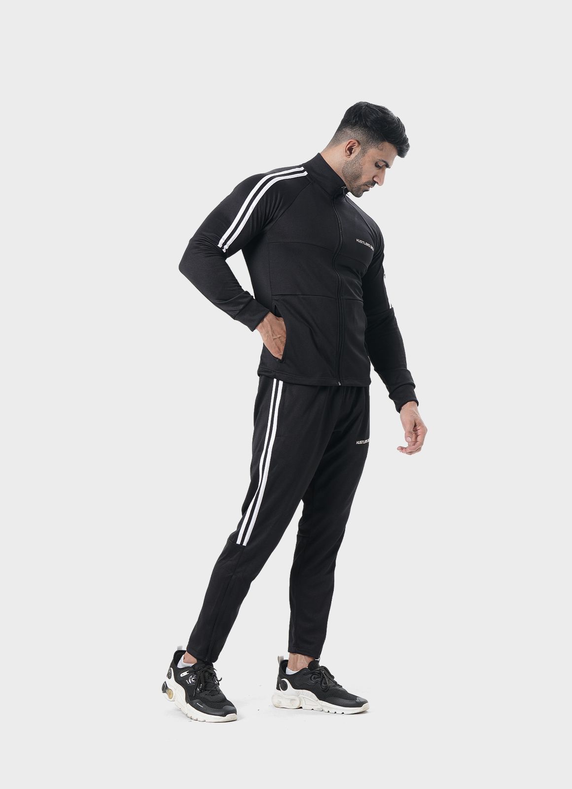 Baju Olahraga Ikonik Hitam/Kelabu