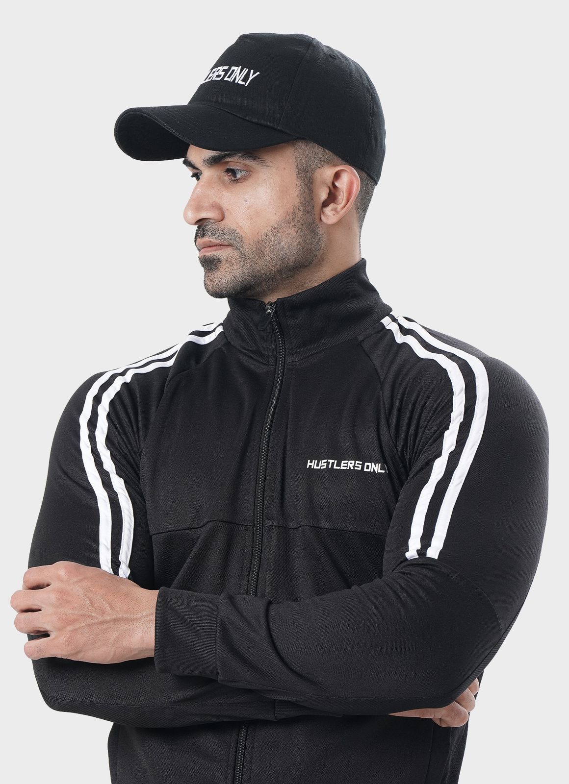Baju Olahraga Ikonik Hitam/Kelabu