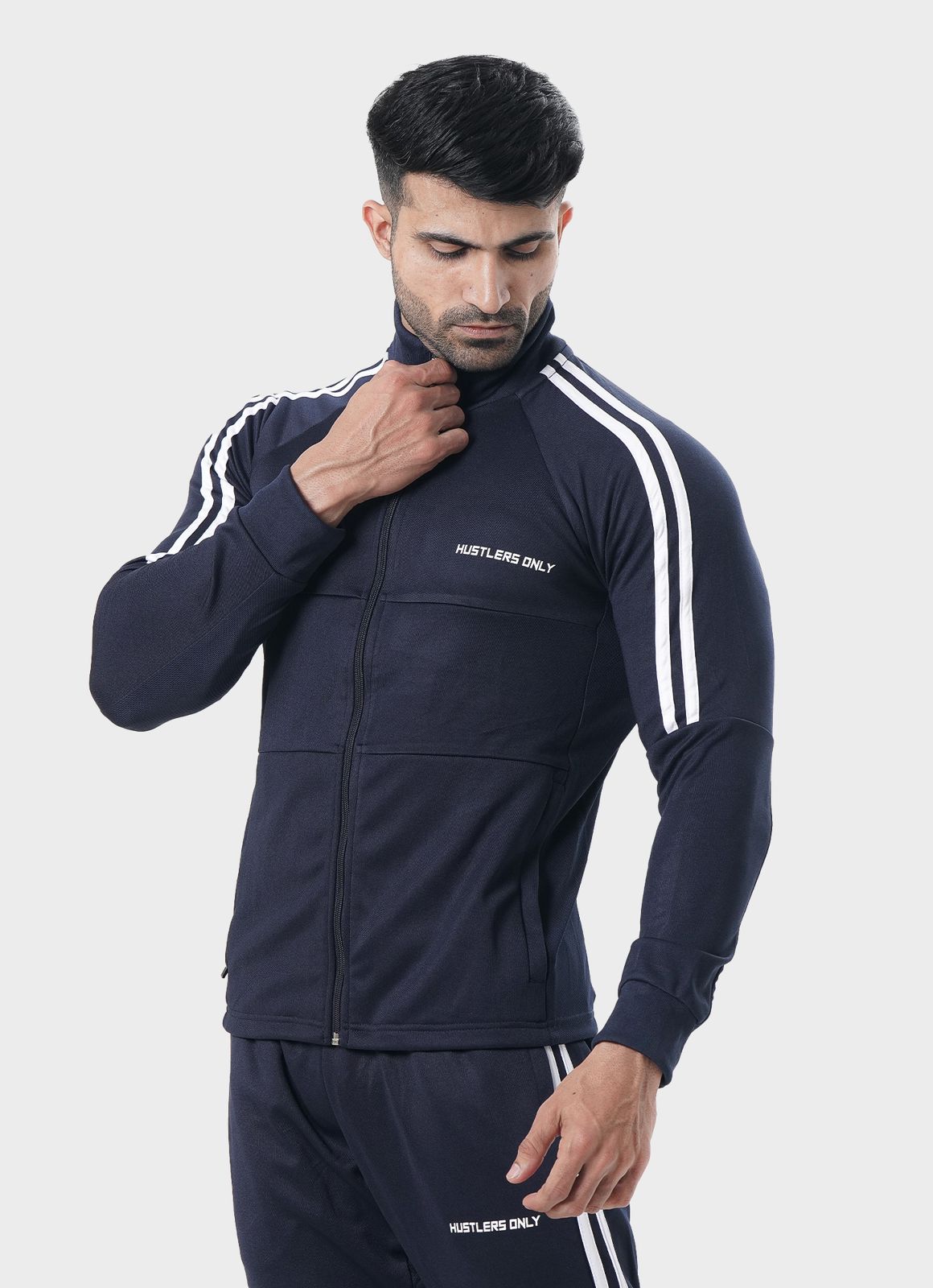 Baju Olahraga Ikonik Hitam/Kelabu