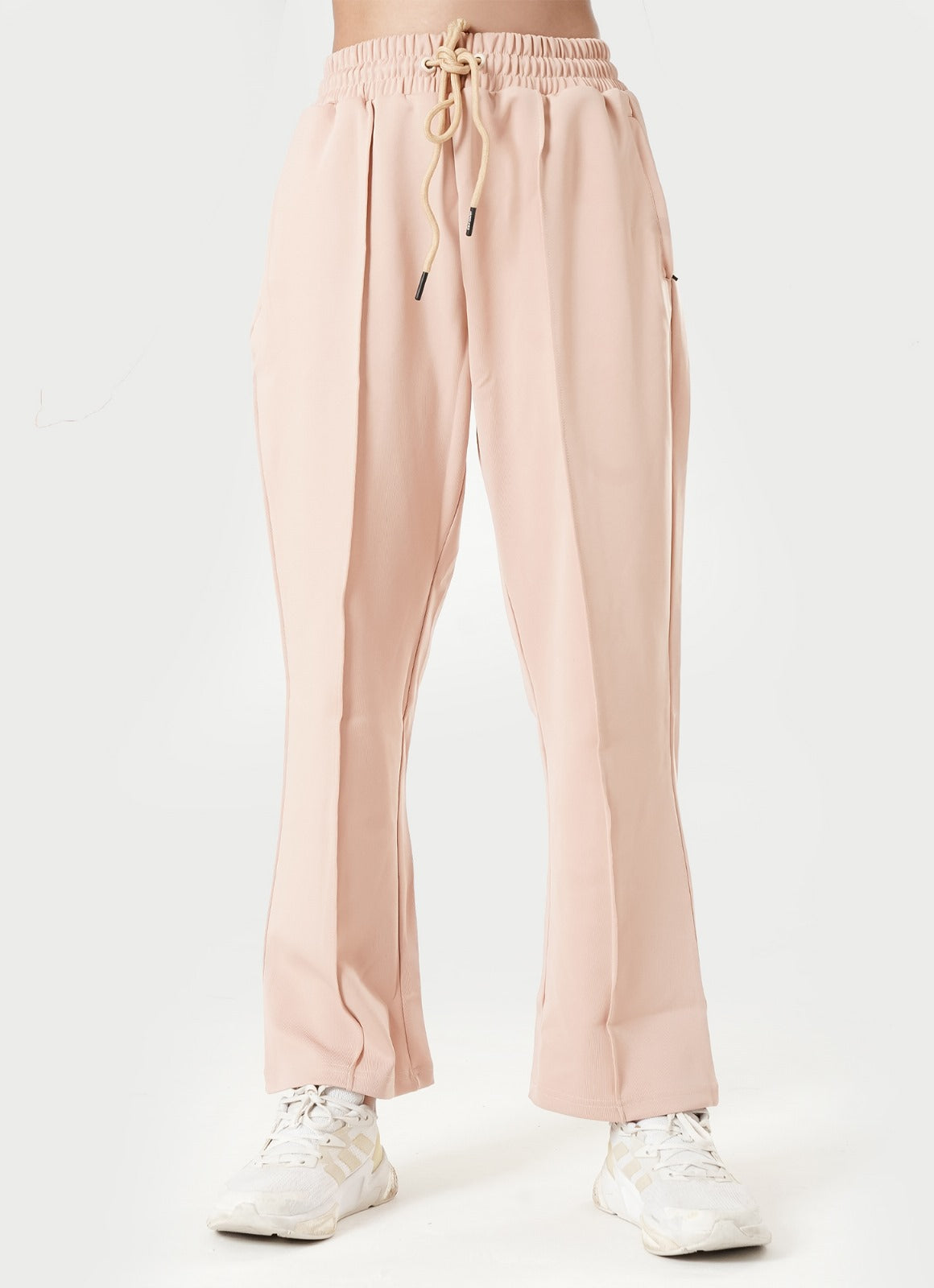 Relaxed Pleated Trouser - Beige.
