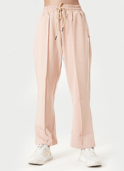 Relaxed Pleated Trouser - Beige.