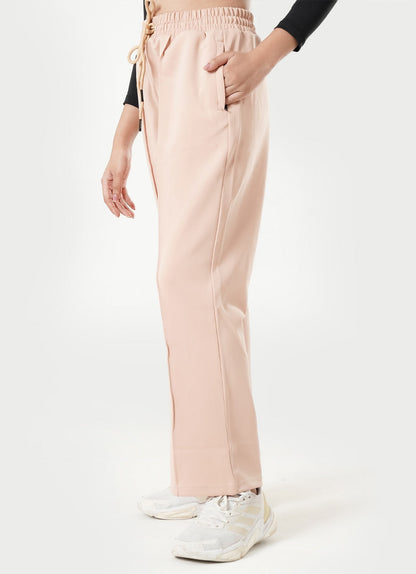 Relaxed Pleated Trouser - Beige.