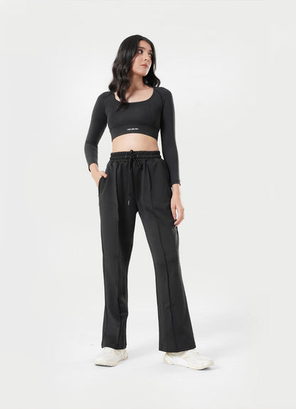 Relaxed Pleated Trouser - Black.