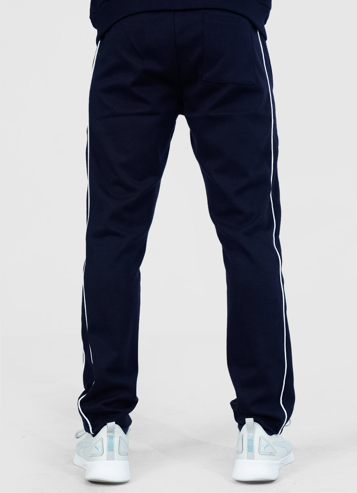 Baju Olahraga Ikonik Hitam/Kelabu