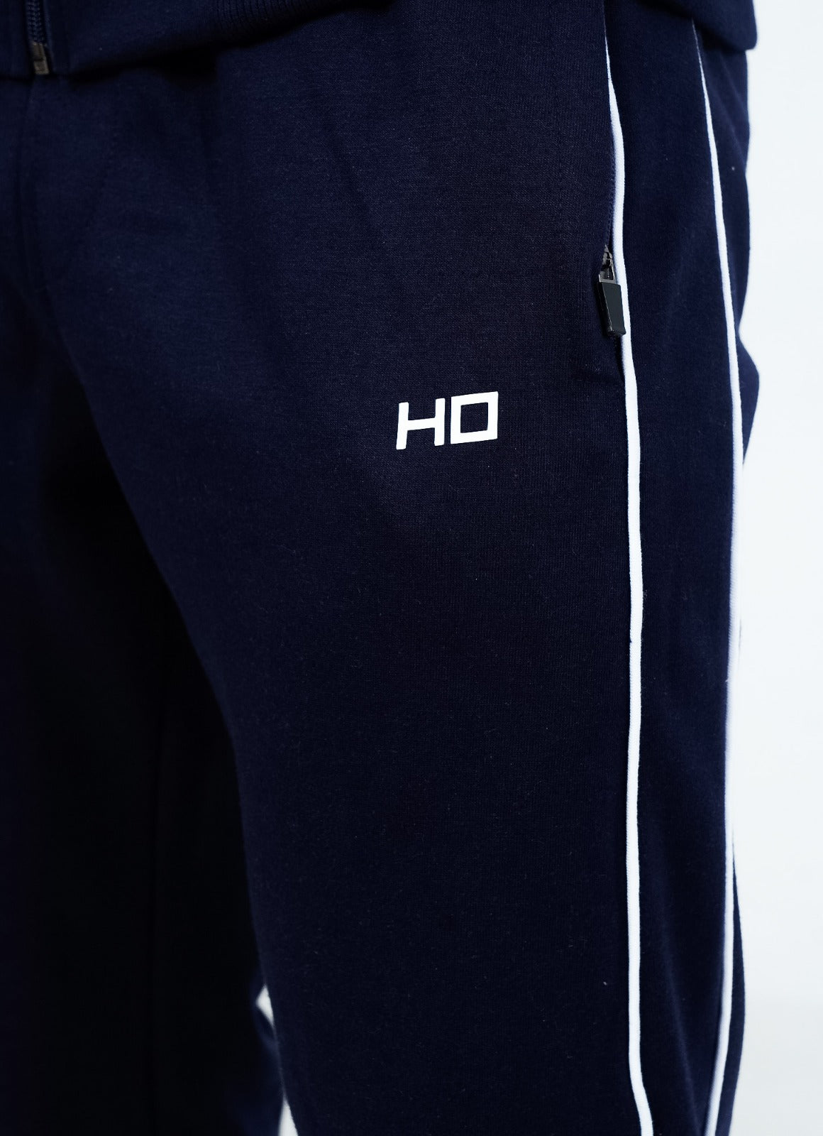 Baju Olahraga Ikonik Hitam/Kelabu