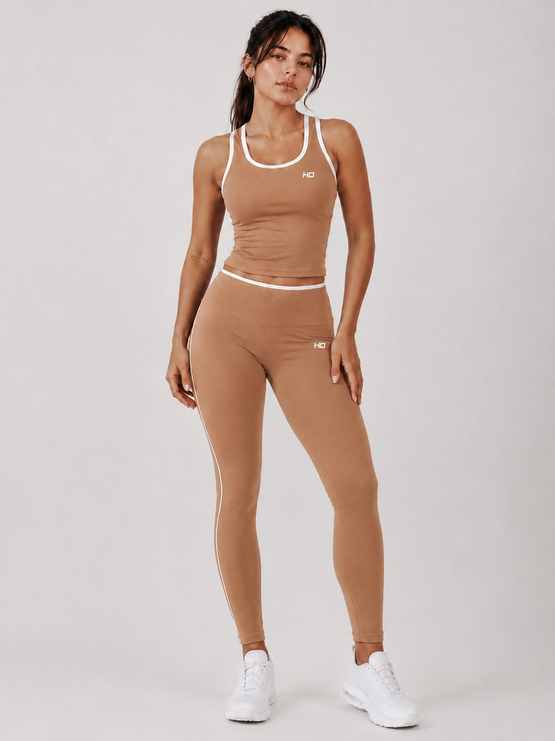 Accelerate Leggings - Tan